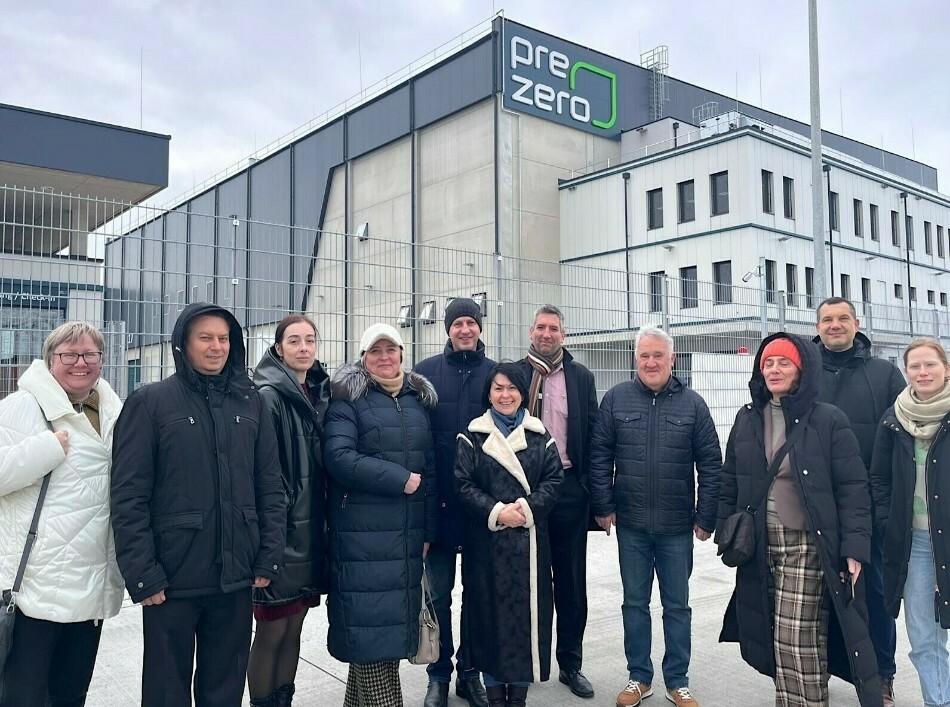 49061501-d2a0-41b0-a7ff-44316dcd3ae9_6a14d91d_c9634392